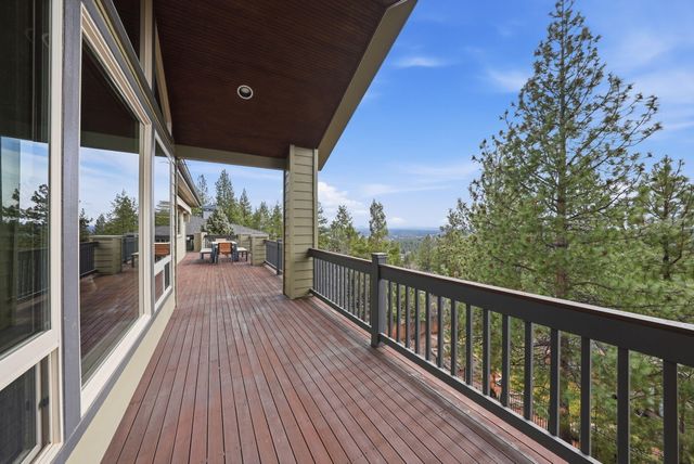 1989 NW Iowa Avenue, Bend, OR 97703