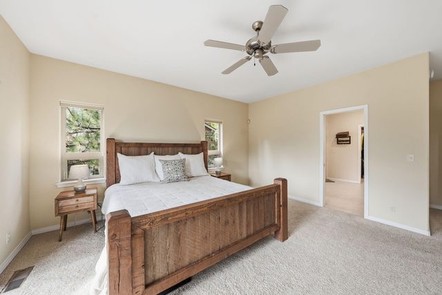 1989 NW Iowa Avenue, Bend, OR 97703