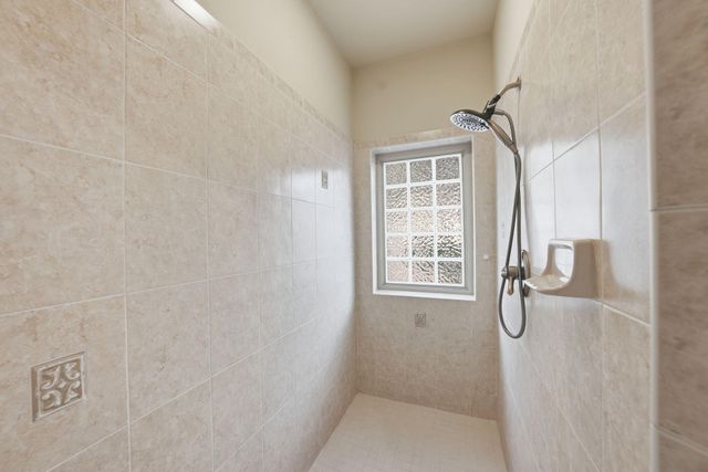 1989 NW Iowa Avenue, Bend, OR 97703