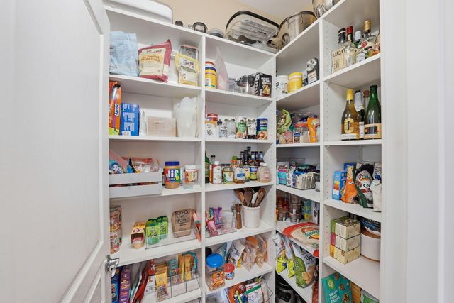 1989 NW Iowa Avenue, Bend, OR 97703