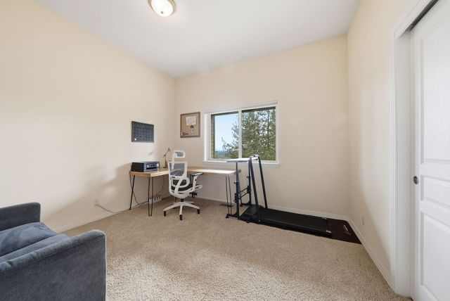 1989 NW Iowa Avenue, Bend, OR 97703