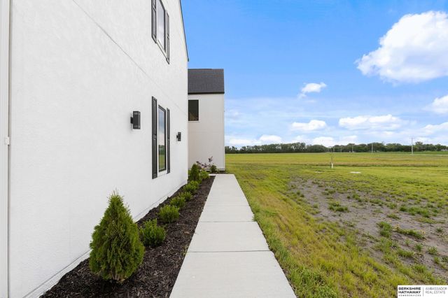 376 County Road G, Ashland, NE 68003