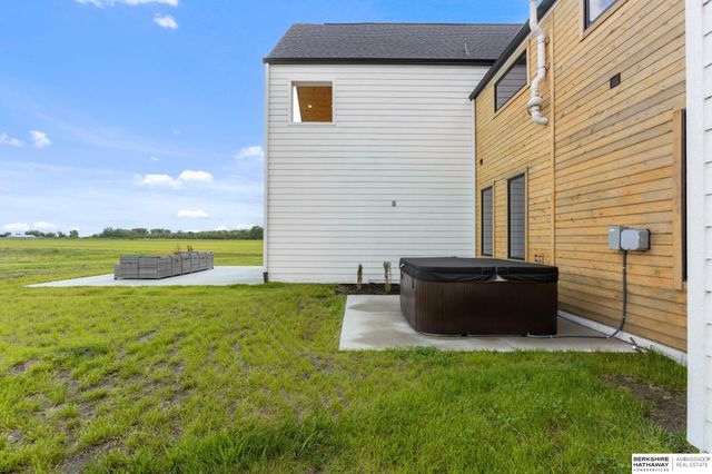 376 County Road G, Ashland, NE 68003