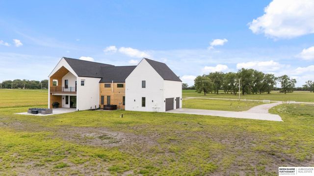 376 County Road G, Ashland, NE 68003