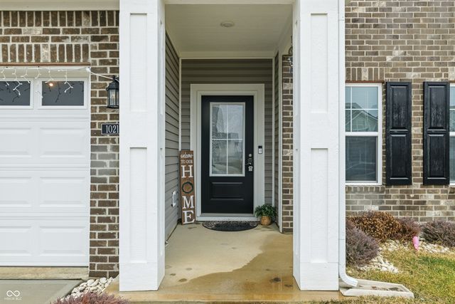 10218 Arctic Edge Drive, Indianapolis, IN 46259