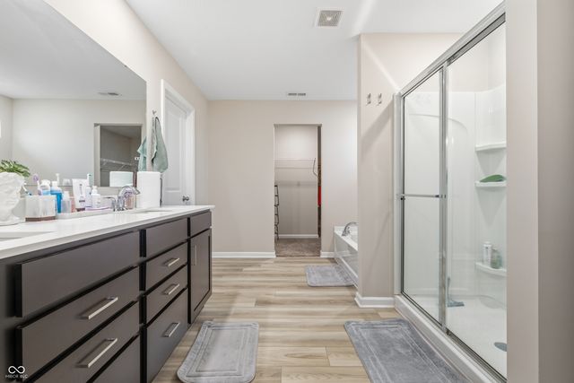 10218 Arctic Edge Drive, Indianapolis, IN 46259