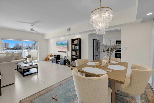 462 Golden Isles Dr 211, Hallandale Beach, FL 33009