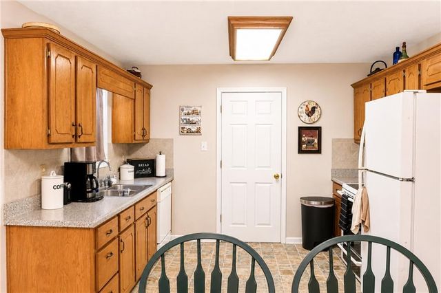 523 S River Drive S, Jackson, GA 30233