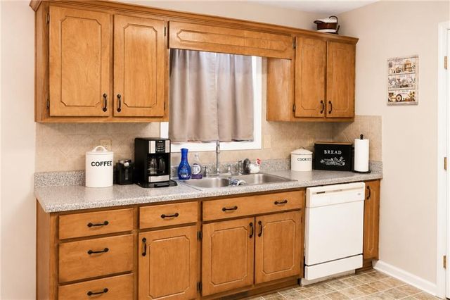 523 S River Drive S, Jackson, GA 30233