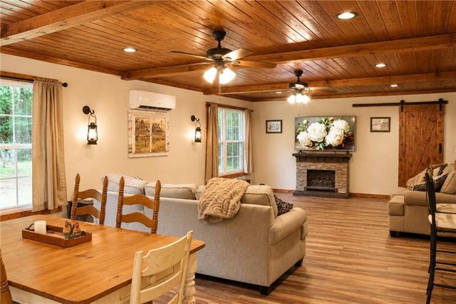 523 S River Drive S, Jackson, GA 30233