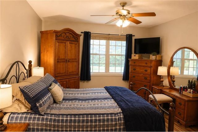 523 S River Drive S, Jackson, GA 30233