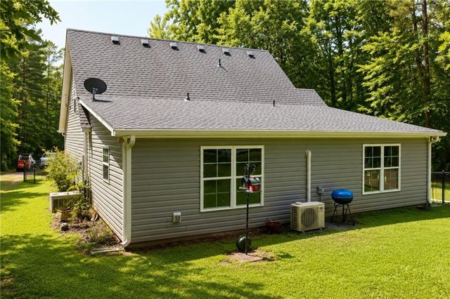 523 S River Drive S, Jackson, GA 30233
