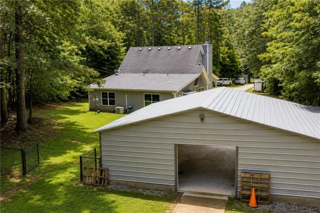 523 S River Drive S, Jackson, GA 30233