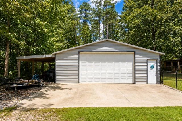 523 S River Drive S, Jackson, GA 30233