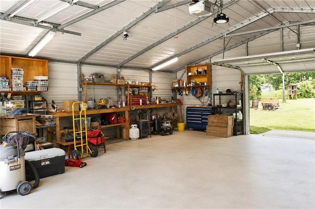 523 S River Drive S, Jackson, GA 30233