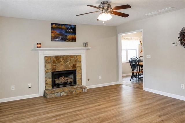 523 S River Drive S, Jackson, GA 30233