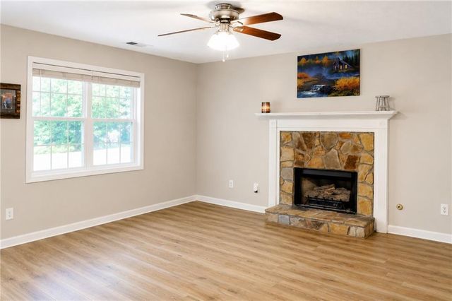 523 S River Drive S, Jackson, GA 30233