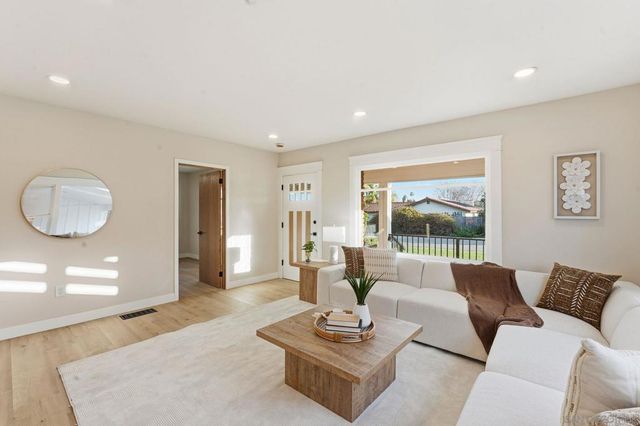 3135 Crela St, Bonita, CA 91902