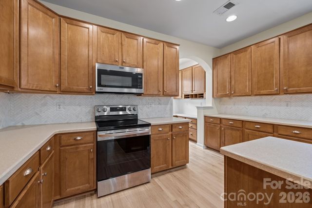 8108 Acacia Court, Waxhaw, NC 28173