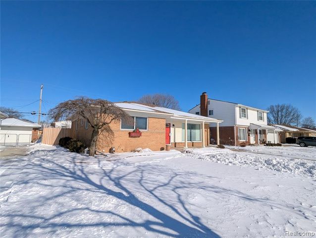 31568 Middleboro Street, Livonia, MI 48154