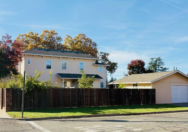 1408 Hazel St, Gridley, CA 95948