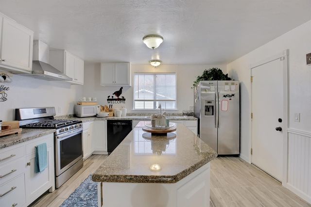 1408 Hazel St, Gridley, CA 95948