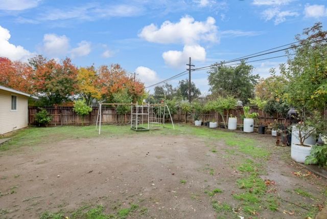 1408 Hazel St, Gridley, CA 95948