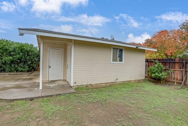 1408 Hazel St, Gridley, CA 95948