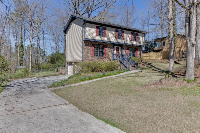 4271 Westminster Drive, Snellville, GA 30039