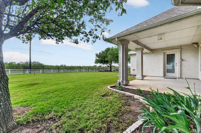 11217 Southerland Drive, Denton, TX 76207