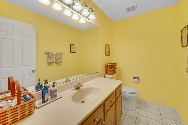 1940 Waverly Lane, Algonquin, IL 60102