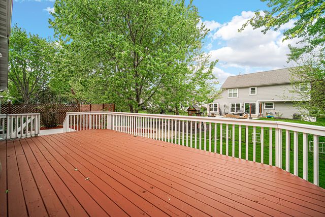 1940 Waverly Lane, Algonquin, IL 60102