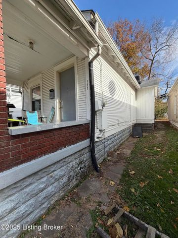 121 Boston Ct, Louisville, KY 40212