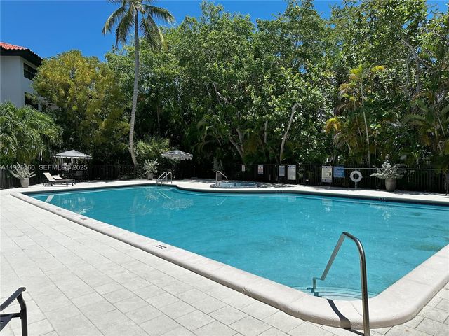 55 Ocean Lane Dr 4020, Key Biscayne, FL 33149