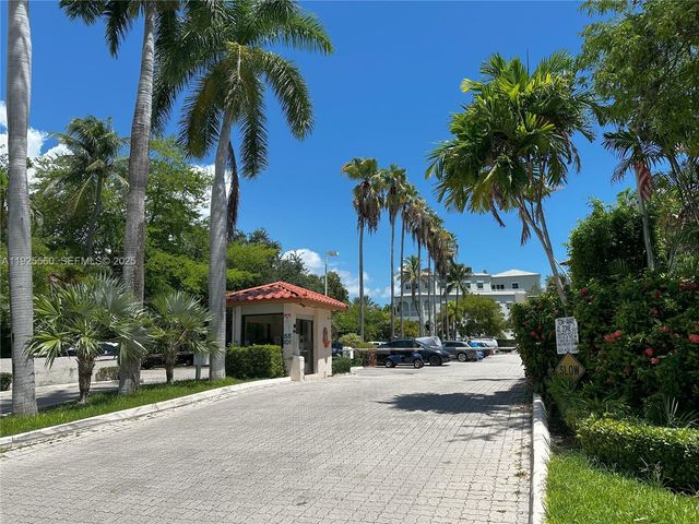 55 Ocean Lane Dr 4020, Key Biscayne, FL 33149