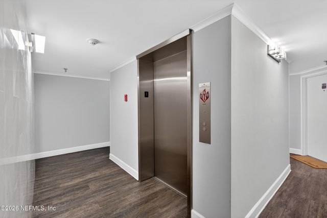 1551 1ST Street 103, Jacksonville Beach, FL 32250