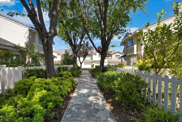 34736 Beret Ter, Fremont, CA 94555