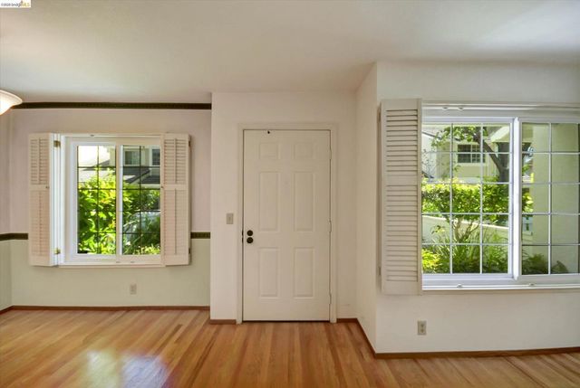34736 Beret Ter, Fremont, CA 94555
