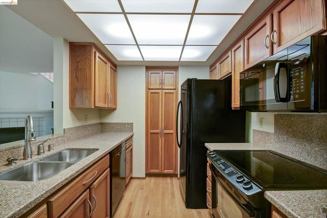 34736 Beret Ter, Fremont, CA 94555
