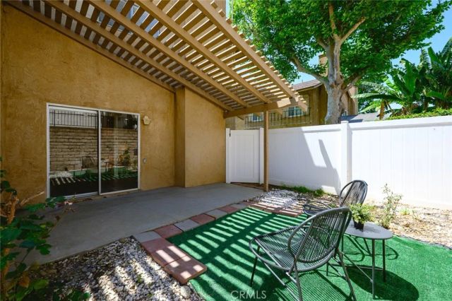 906 S Mountain Avenue C, Ontario, CA 91762