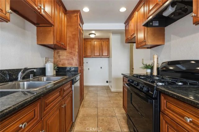 906 S Mountain Avenue C, Ontario, CA 91762