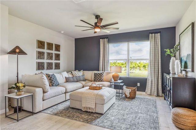 4105 PEACEFUL RIVER LN, Fort Myers, FL 33905