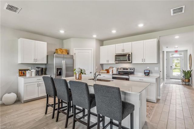 4105 PEACEFUL RIVER LN, Fort Myers, FL 33905