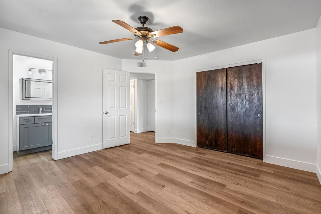 Image 22 of property listing at 4272 W Cortland Avenue, Fresno, CA 93722