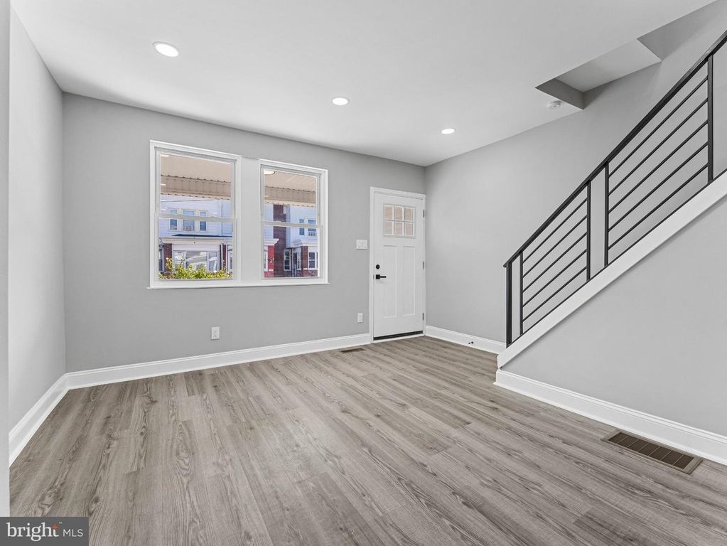 5422 AKRON ST, PHILADELPHIA, PA 19124 — photo 5