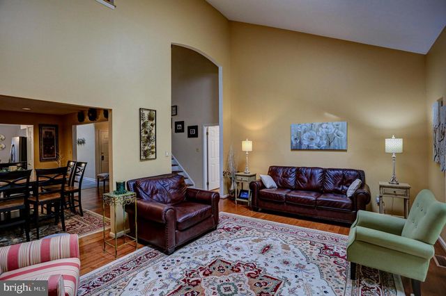 372 LINDEN DR, Elkins Park, PA 19027