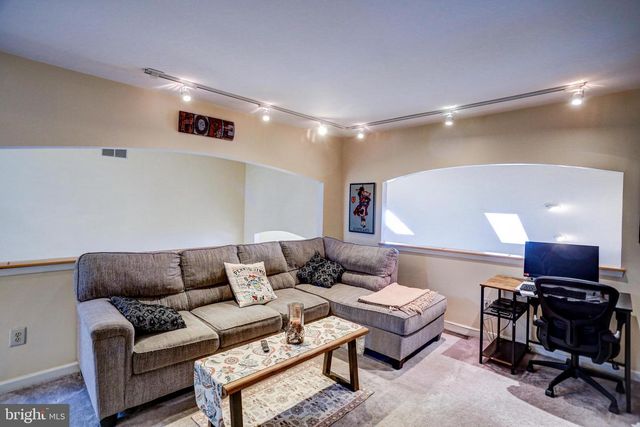 372 LINDEN DR, Elkins Park, PA 19027
