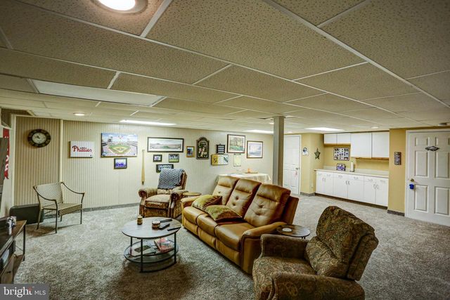 372 LINDEN DR, Elkins Park, PA 19027