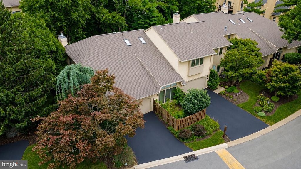 372 LINDEN DR, Elkins Park, PA 19027