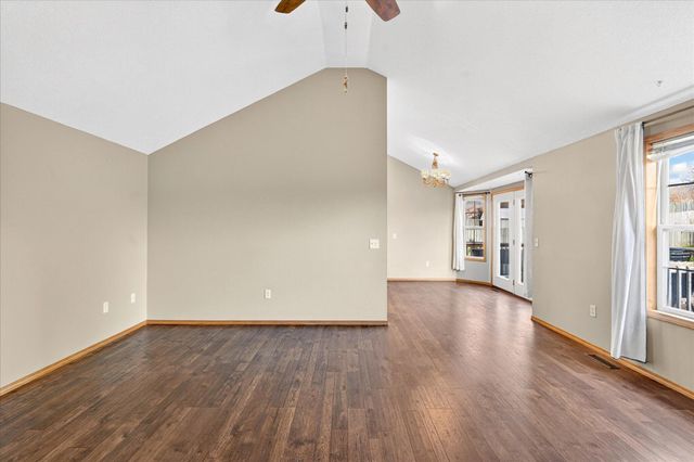 706 S Berry Lane, Willard, MO 65781